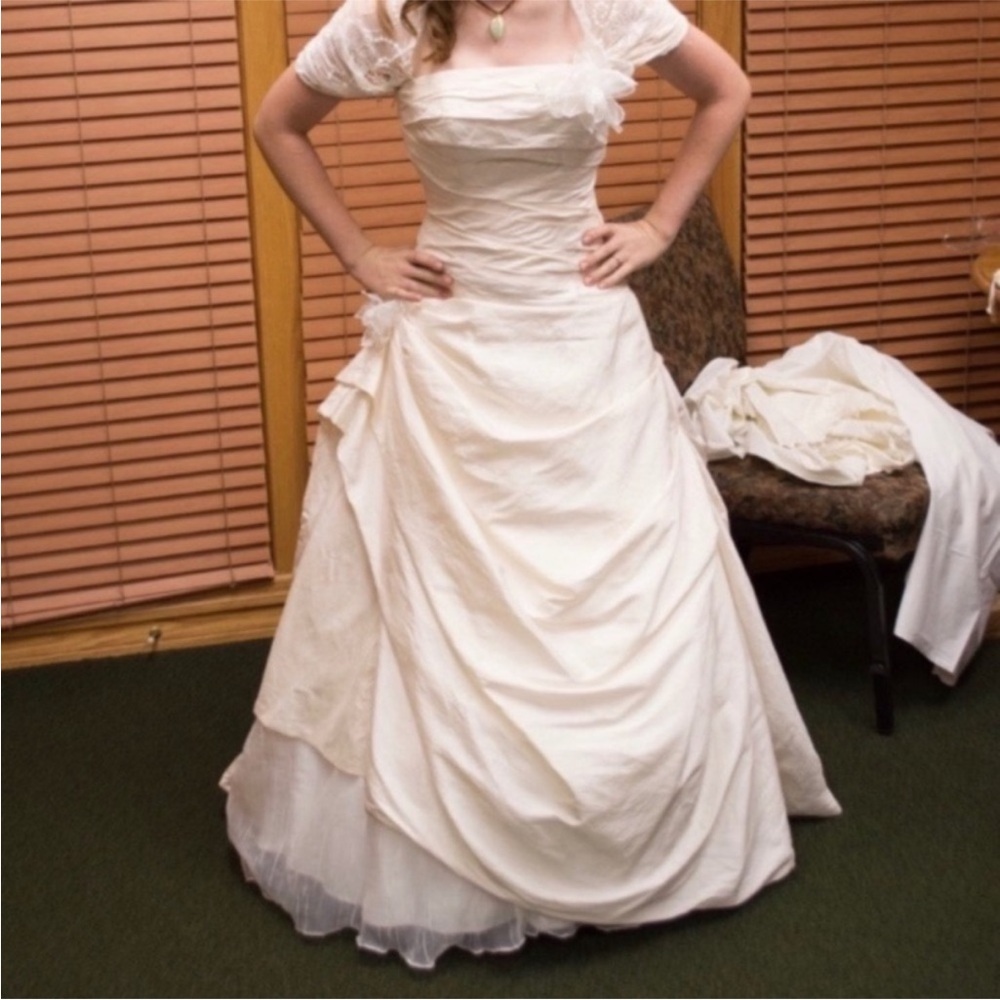 Crinoline Ivory - Picture 4 of 4